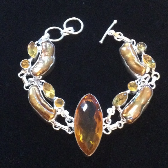 Unusual Citrine & Golden Pearl Bracelet - Picture 2 of 14